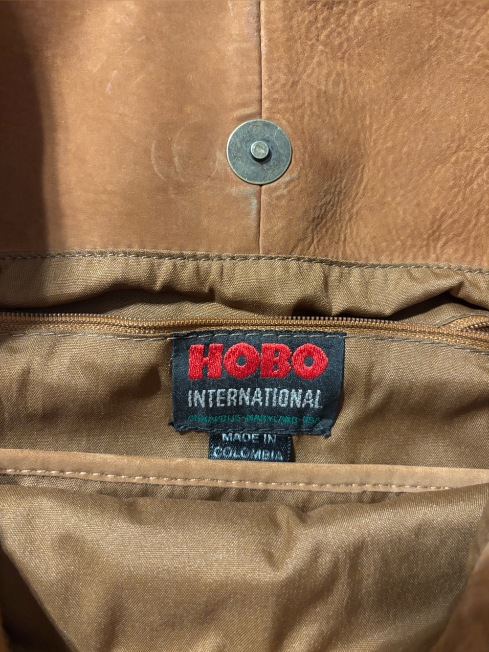HOBO Cognac Leather Bucket Shoulder Bag - Picture 4 of 8